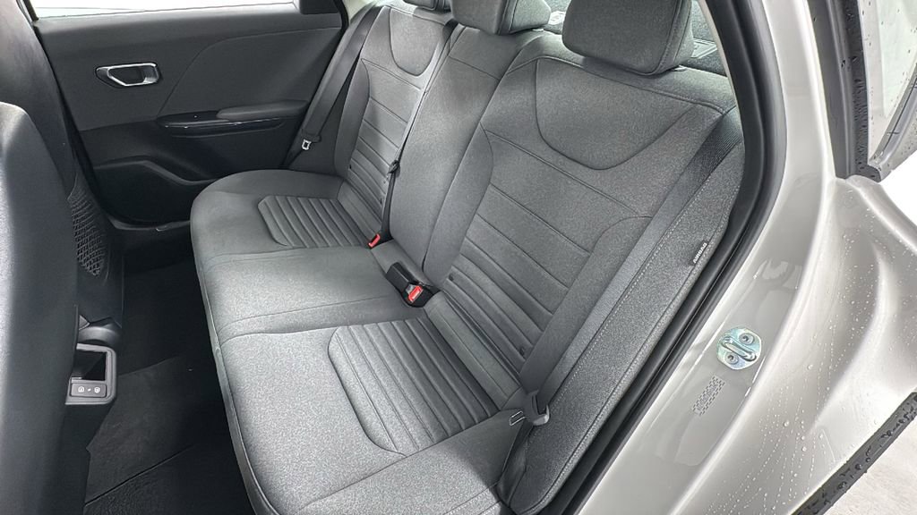 New 2025 Kia K4 EX image 12