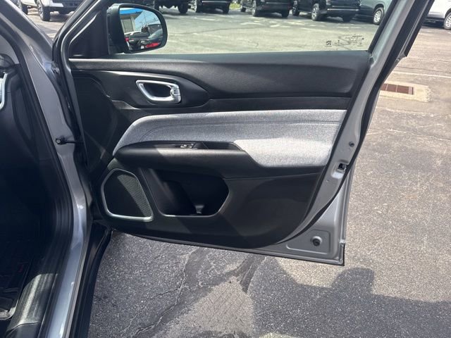 Used 2022 Jeep Compass Latitude w/ Convenience Group AWD/4WD image 25