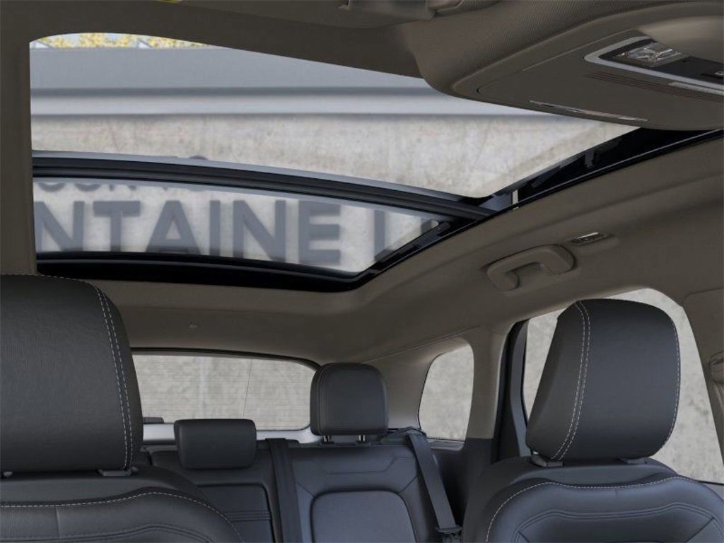 New 2026 Lincoln Corsair Premiere image 22