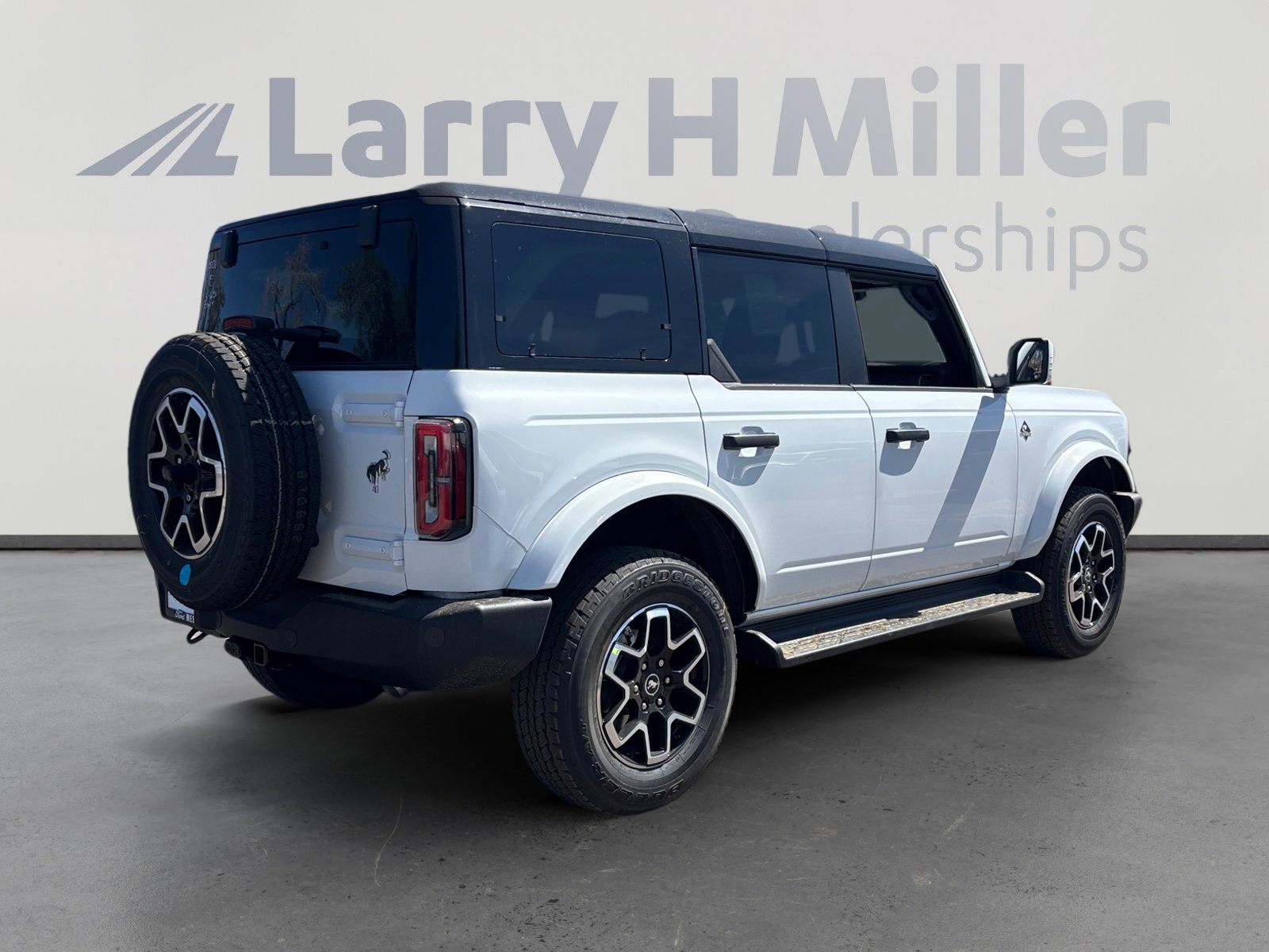 New 2026 Ford Bronco Outer Banks image 5