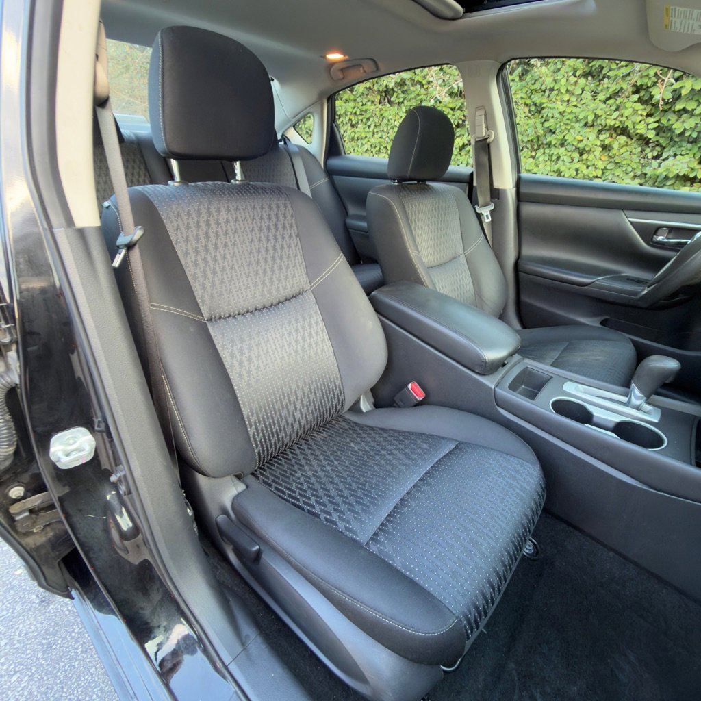 Used 2016 Nissan Altima 2.5 SV w/ Convenience Package FWD image 32