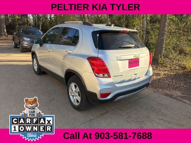 Used 2022 Chevrolet Trax LT w/ LT Convenience Package image 8