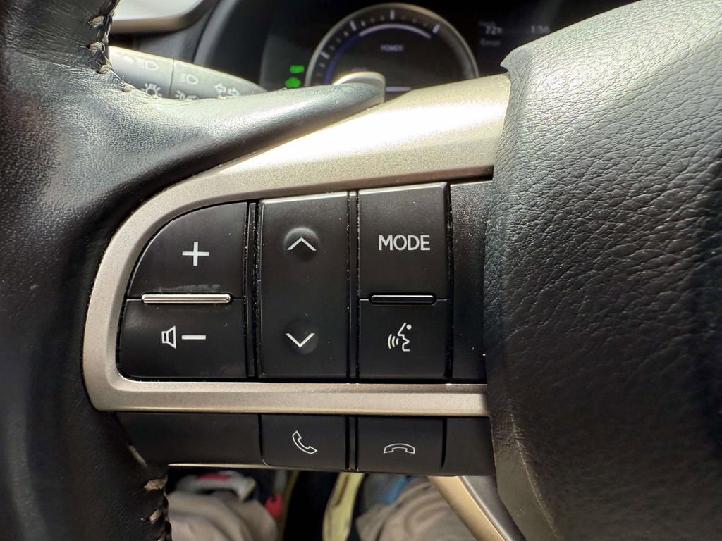 Used 2021 Lexus RX 450hL AWD w/ Premium Package image 21