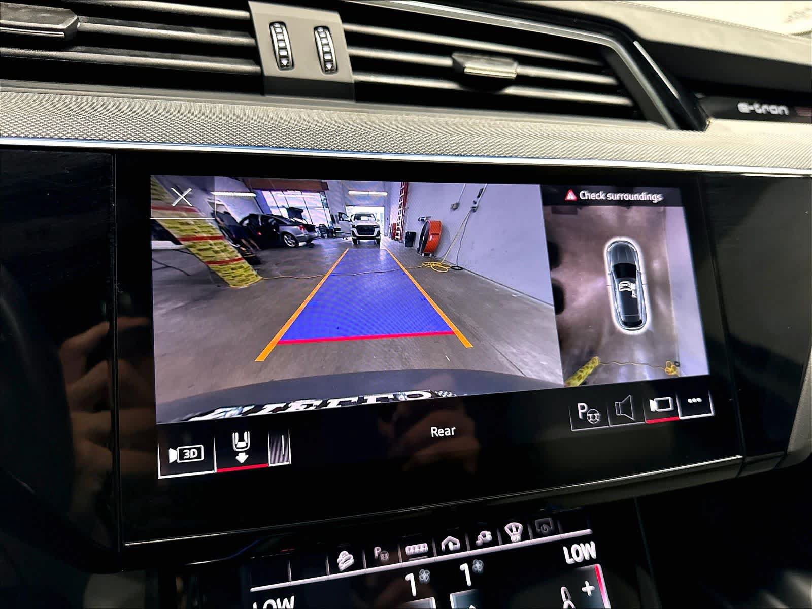 Certified 2024 Audi Q8 e-tron Premium Plus AWD/4WD image 22
