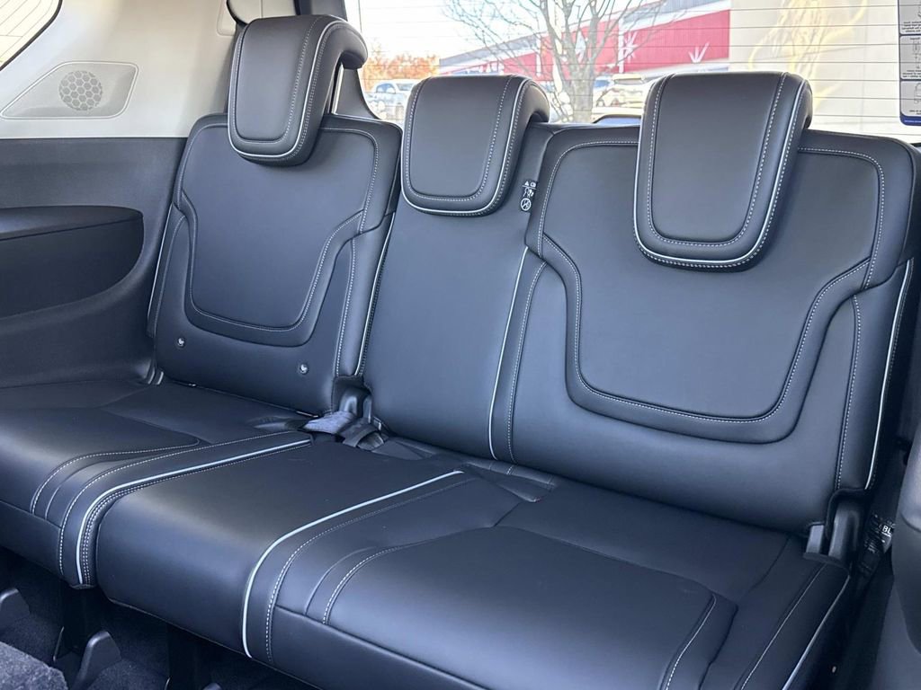 New 2026 INFINITI QX80 Luxe image 19