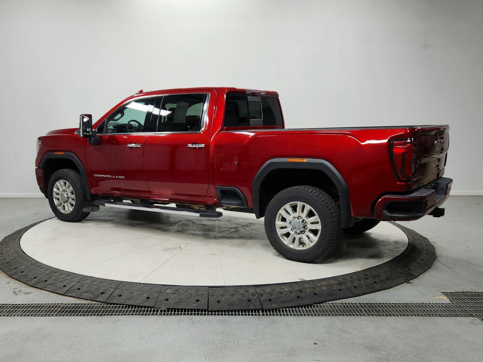 Used 2023 GMC Sierra 3500 Denali w/ Denali Ultimate Package image 5