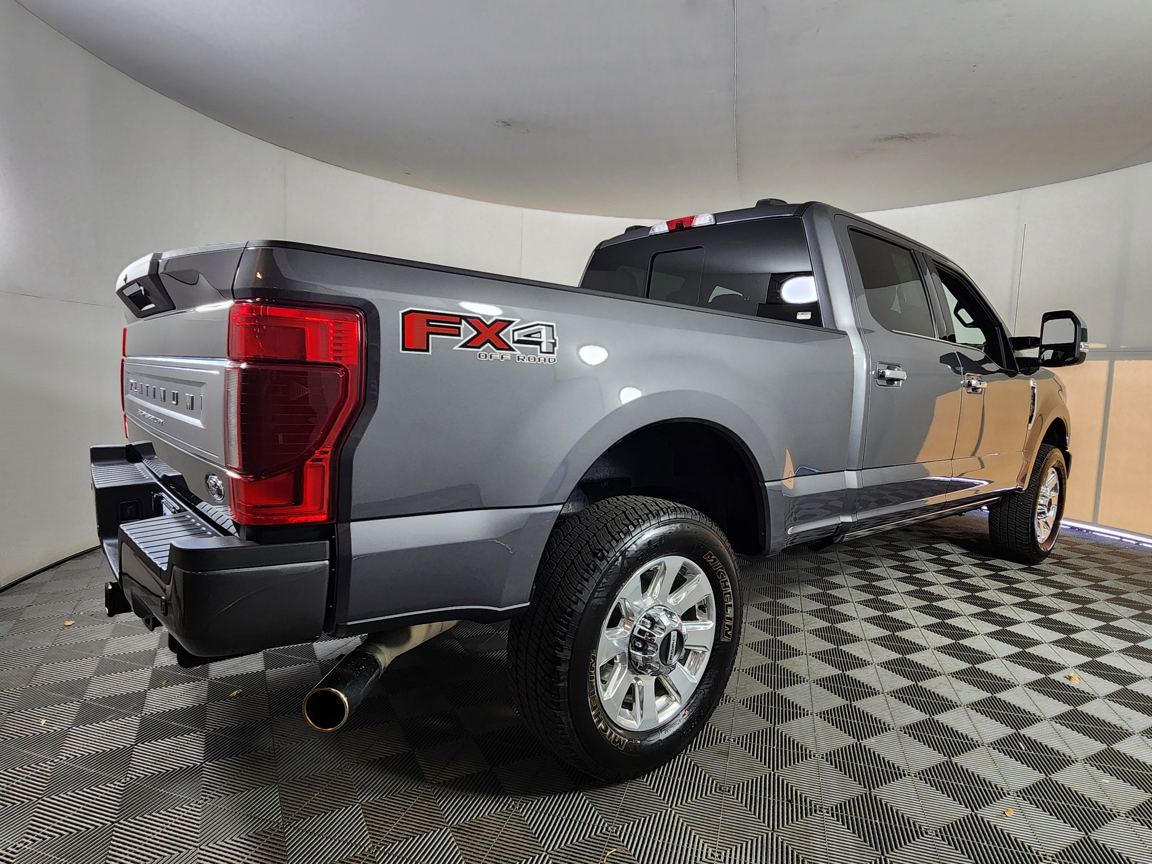 Used 2021 Ford F250 Platinum image 7