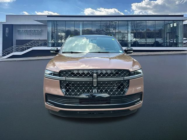 New 2026 Lincoln Navigator Black Label AWD/4WD image 2