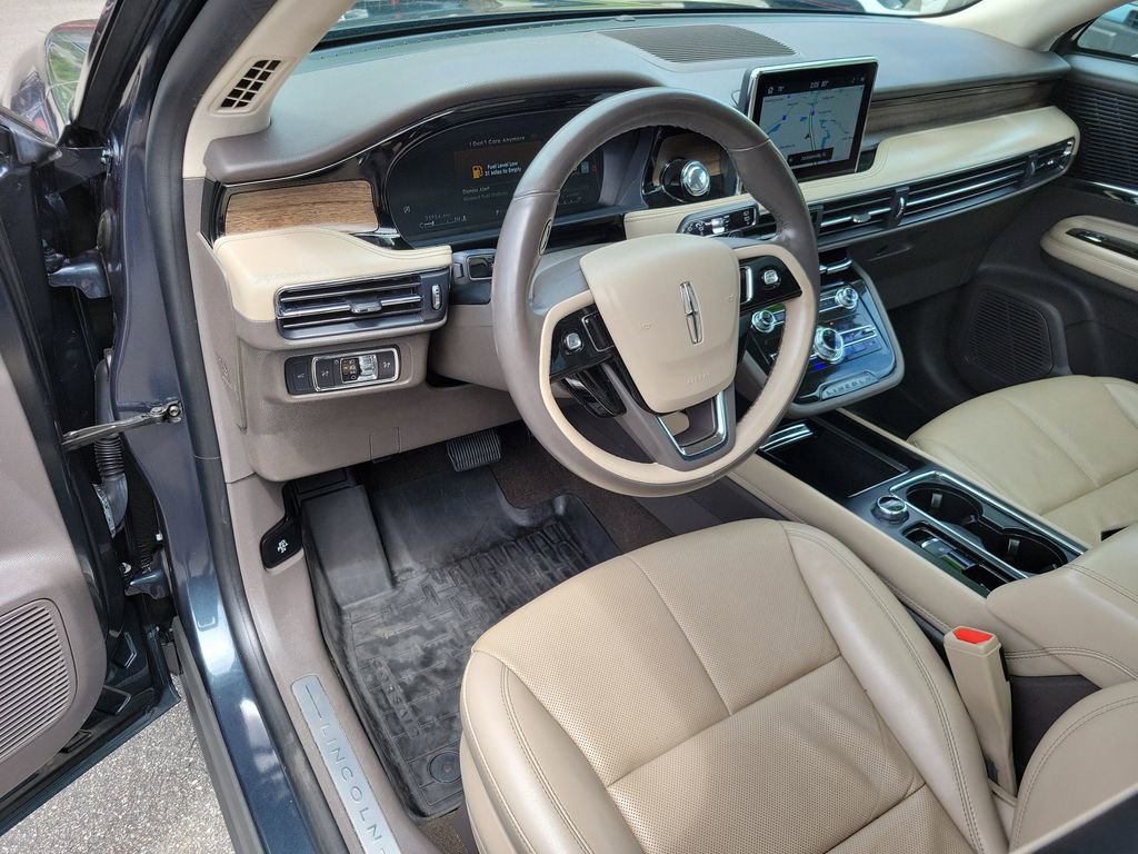 Used 2022 Lincoln Corsair Reserve w/ Equipment Group 201A image 23