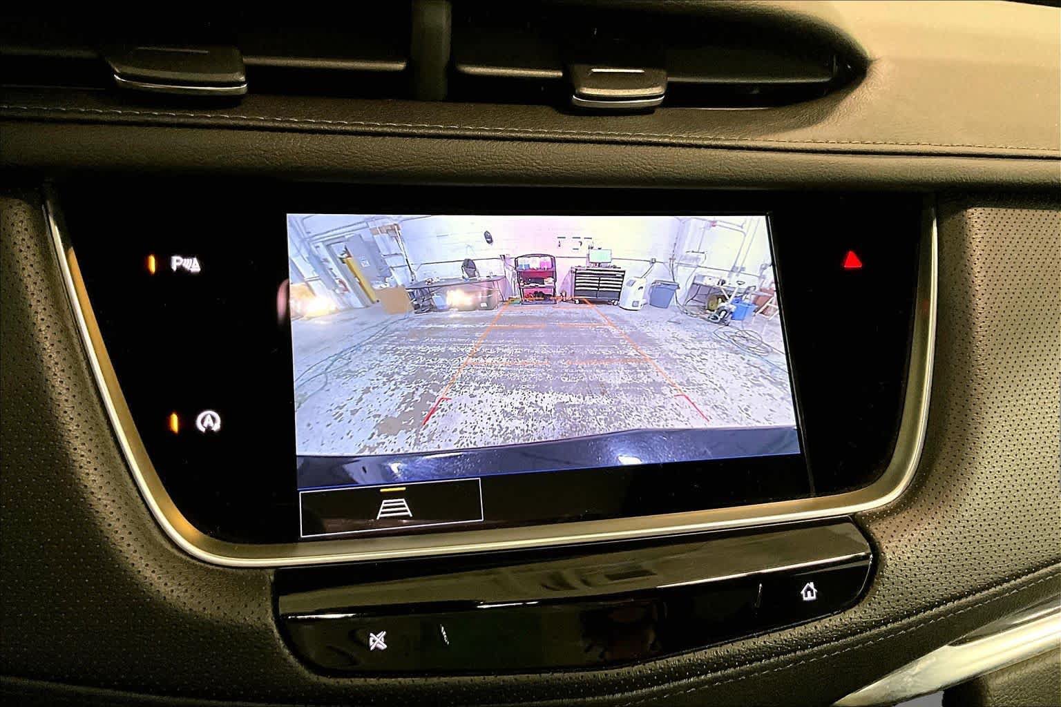 Used 2025 Cadillac XT5 Premium Luxury AWD/4WD image 29