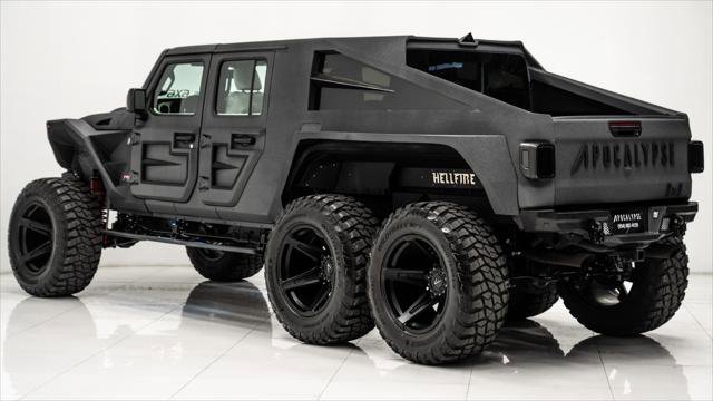 Used 2025 Jeep Gladiator Sport image 4