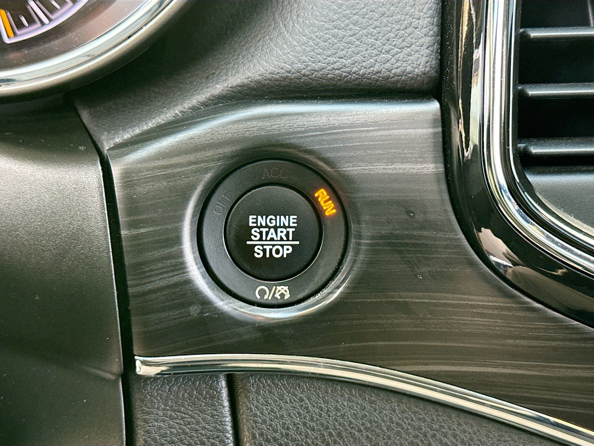 Used 2021 Jeep Grand Cherokee Limited image 9