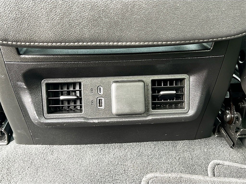 Used 2025 GMC Sierra 1500 SLT image 25