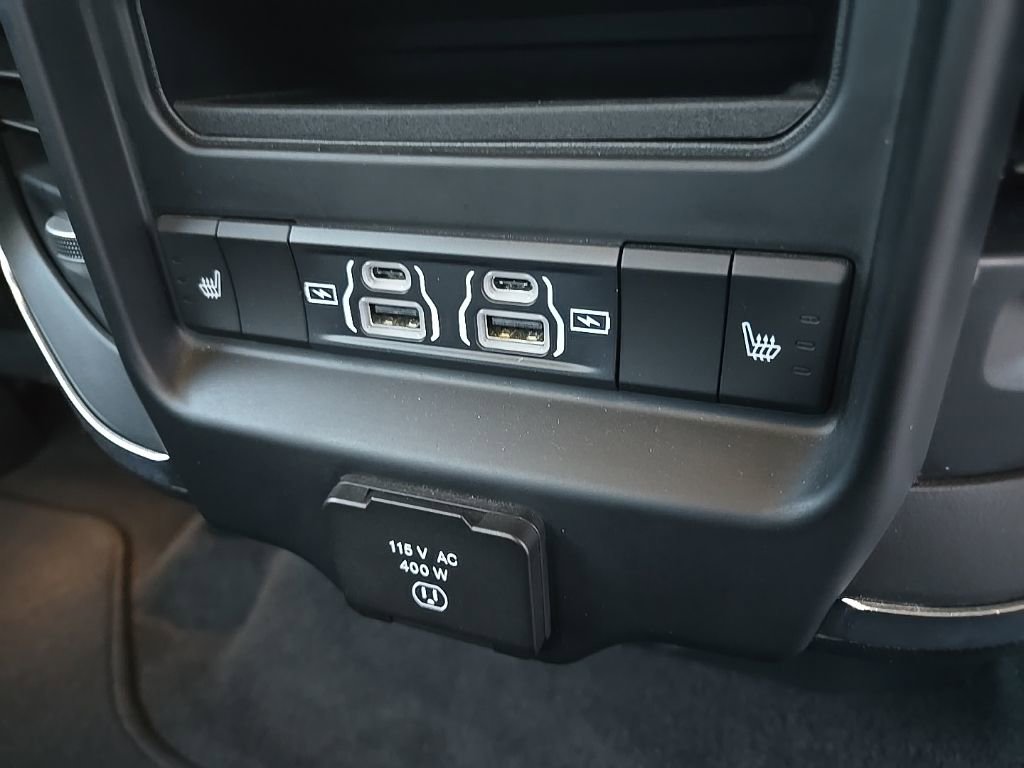 Used 2025 RAM 1500 Laramie w/ Sport Appearance Package AWD/4WD image 98