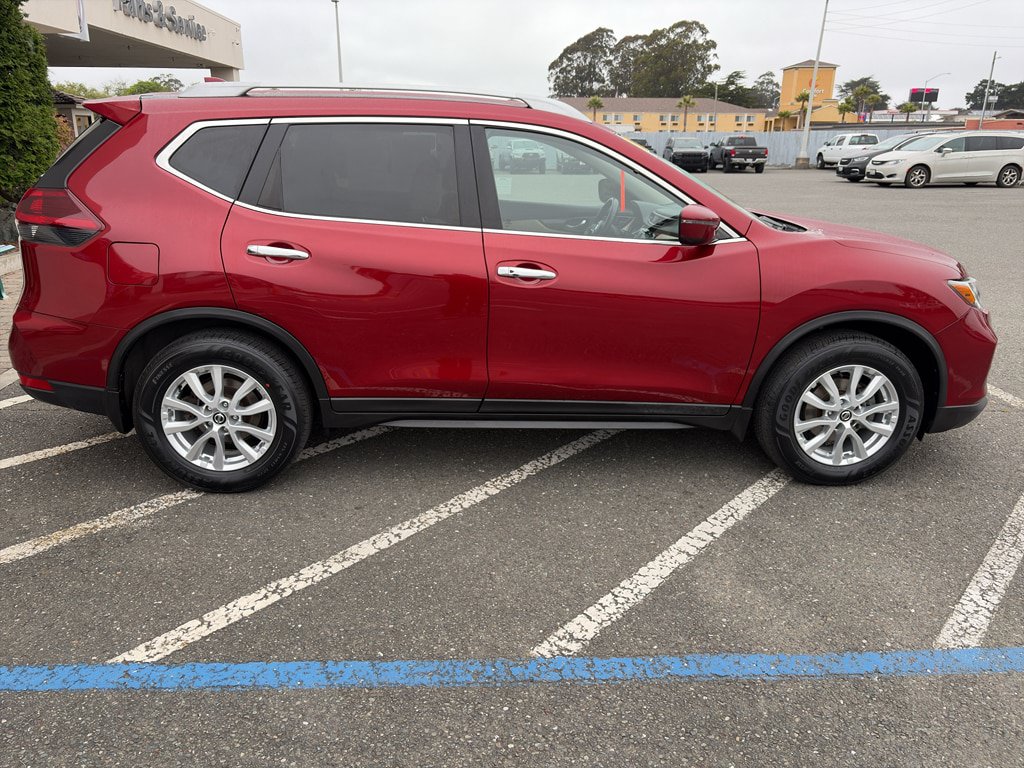 Used 2019 Nissan Rogue SV FWD image 21