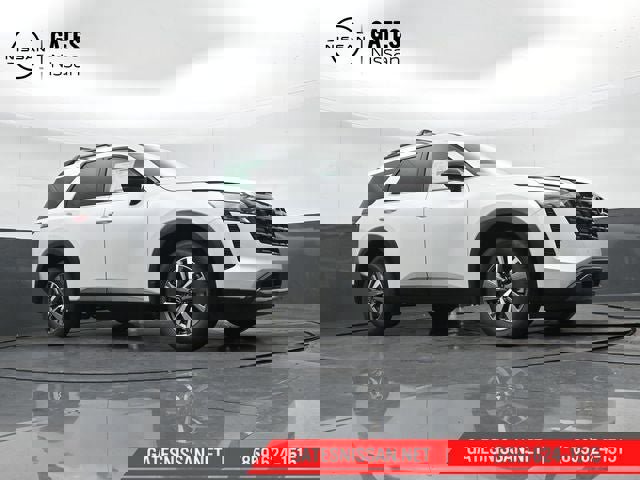 New 2026 Nissan Pathfinder SL image 41