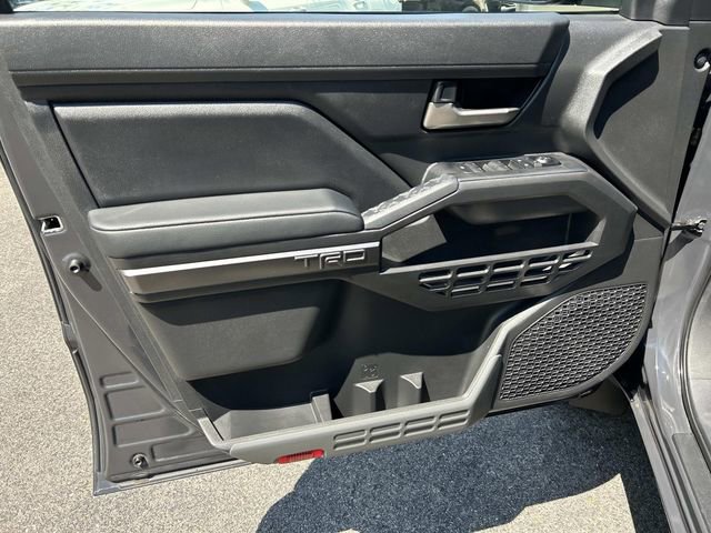 Used 2024 Toyota Tacoma TRD Off-Road image 17