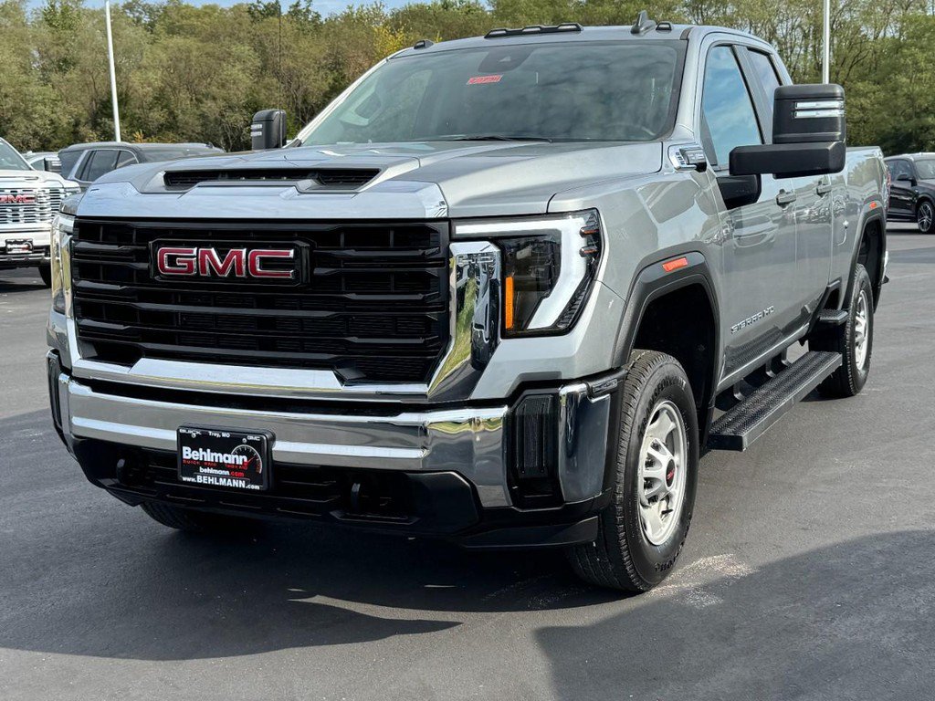 Used 2024 GMC Sierra 2500 Pro w/ Convenience Package AWD/4WD image 11