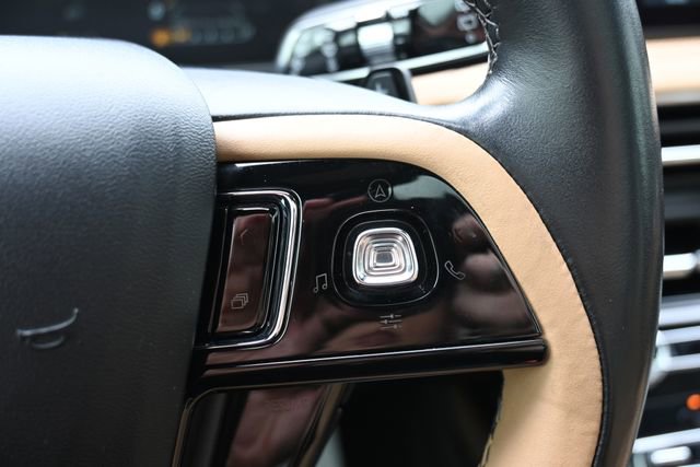 Used 2022 Lincoln Corsair Reserve AWD/4WD image 37