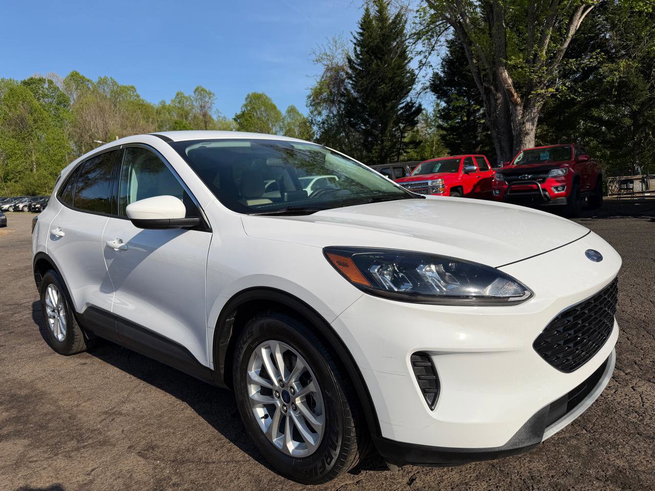 Used 2021 Ford Escape SE FWD image 3