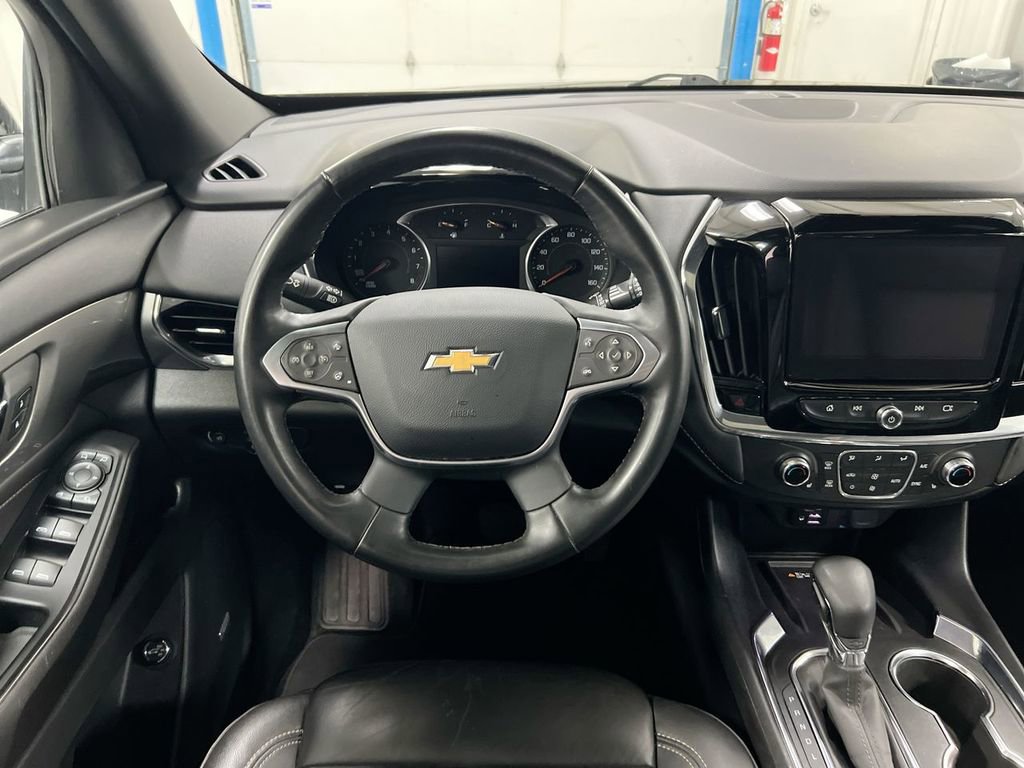 Used 2023 Chevrolet Traverse LT w/ LT Premium Package image 11