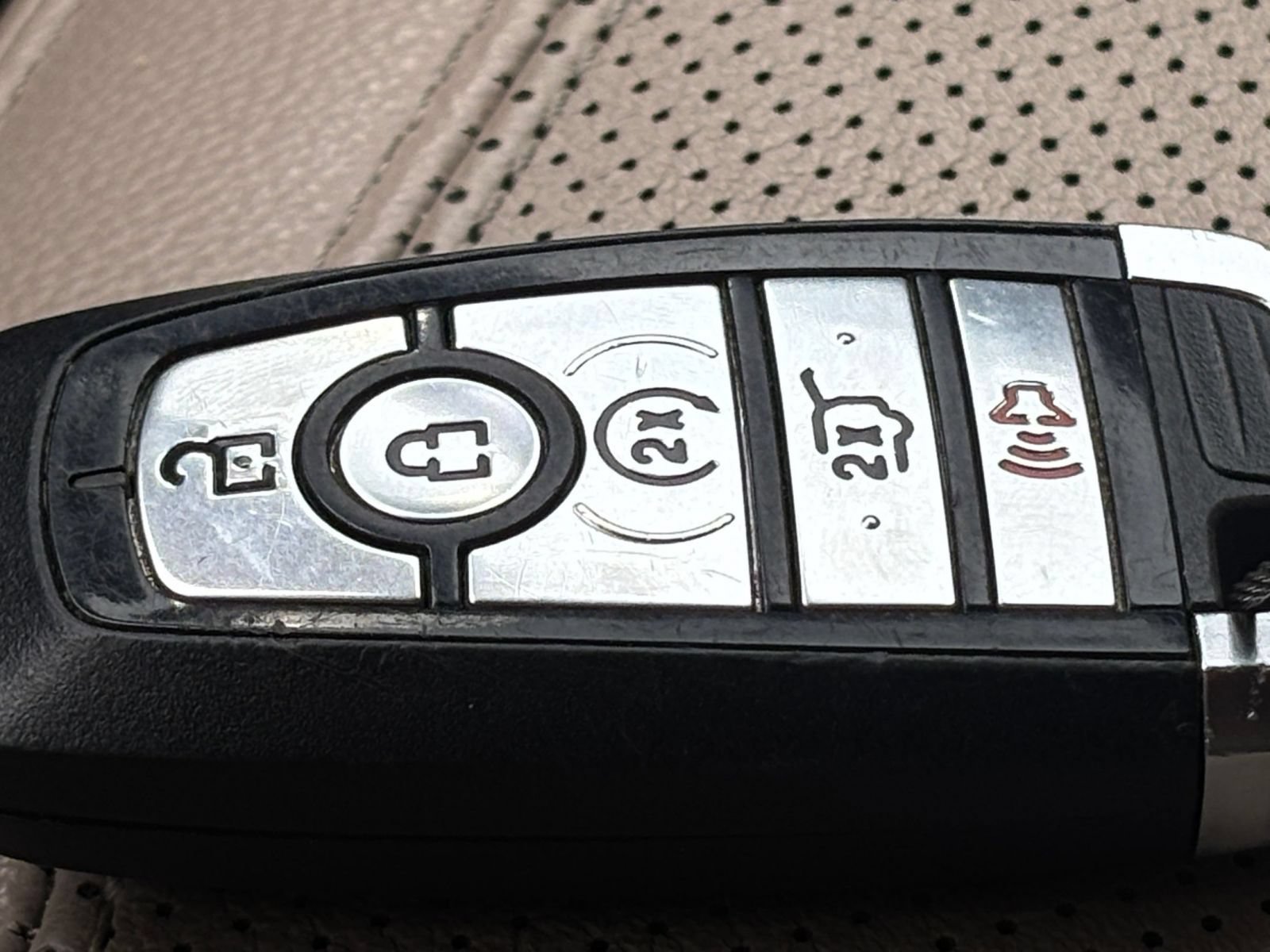 Used 2024 Ford Expedition Limited RWD image 27