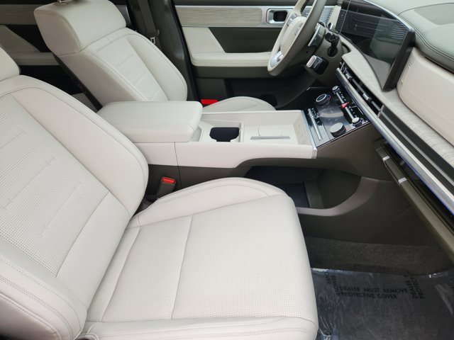 Used 2025 Hyundai Santa Fe Calligraphy image 13