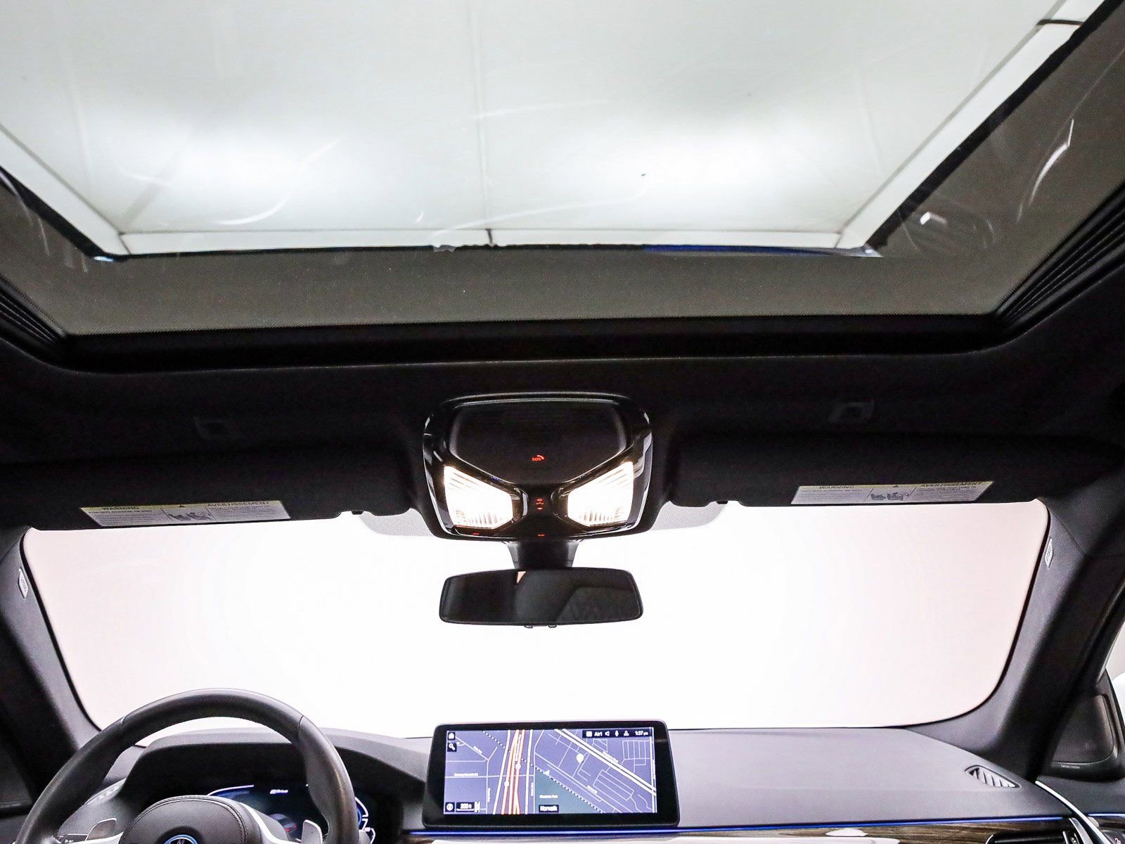 Certified 2023 BMW 530e w/ M Sport Package image 17