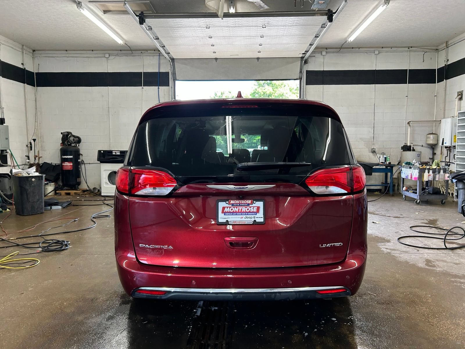 Used 2020 Chrysler Pacifica Limited FWD image 5