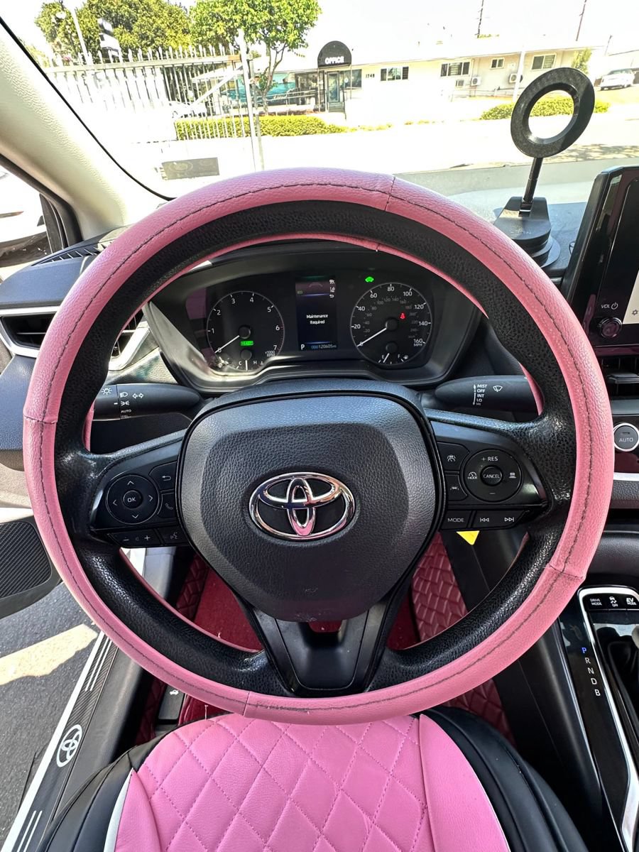 Used 2023 Toyota Corolla LE FWD image 8