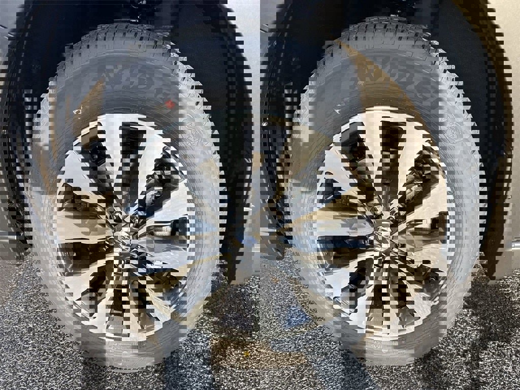 New 2025 Subaru Outback Limited image 8