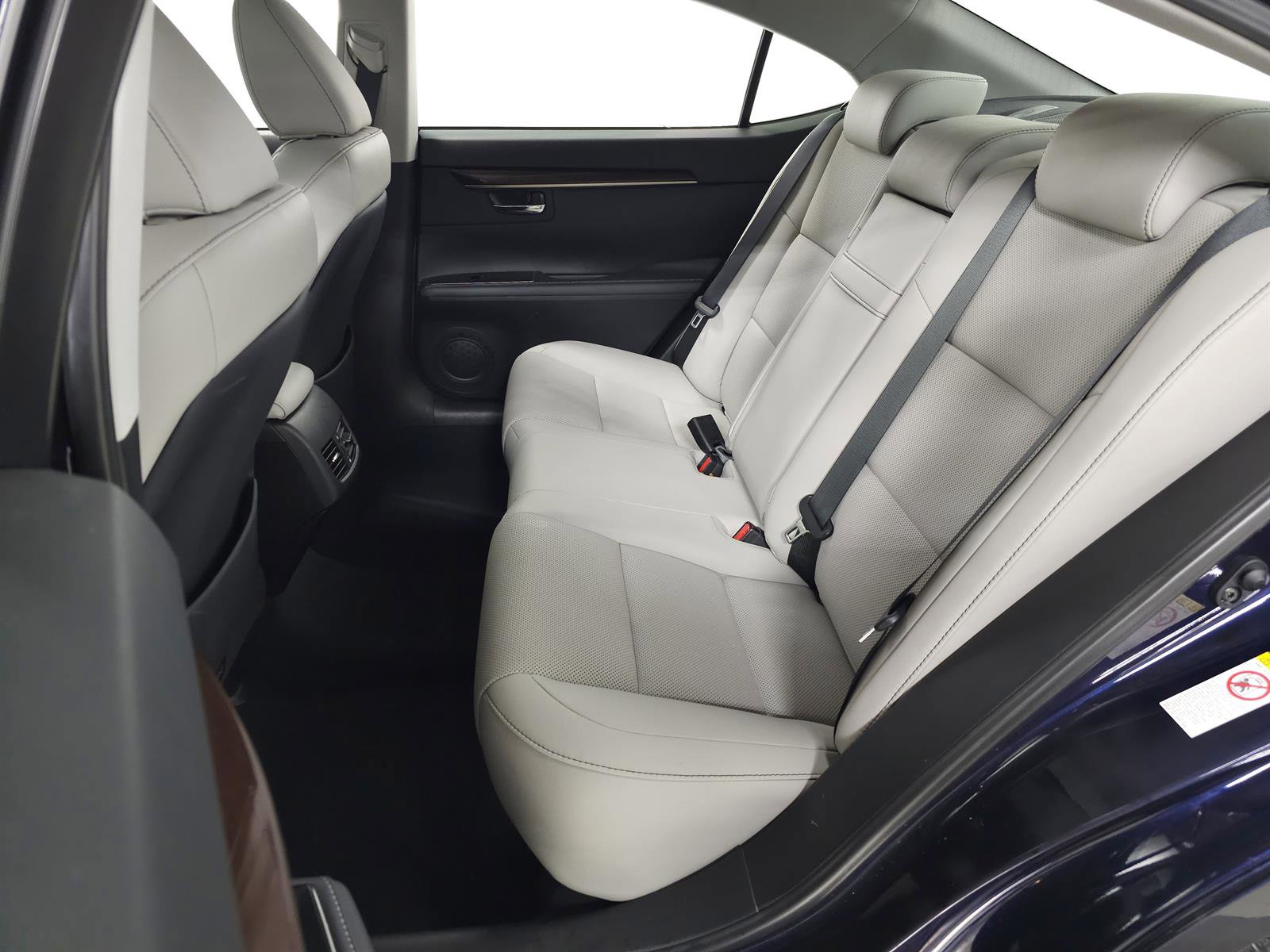 Used 2018 Lexus ES 350 w/ Navigation System Package FWD image 29