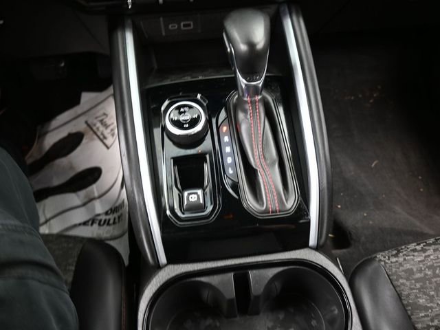 Used 2024 Chevrolet Colorado Z71 w/ Z71 Convenience Package 2 image 11