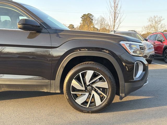 Used 2025 Volkswagen Atlas SE image 6