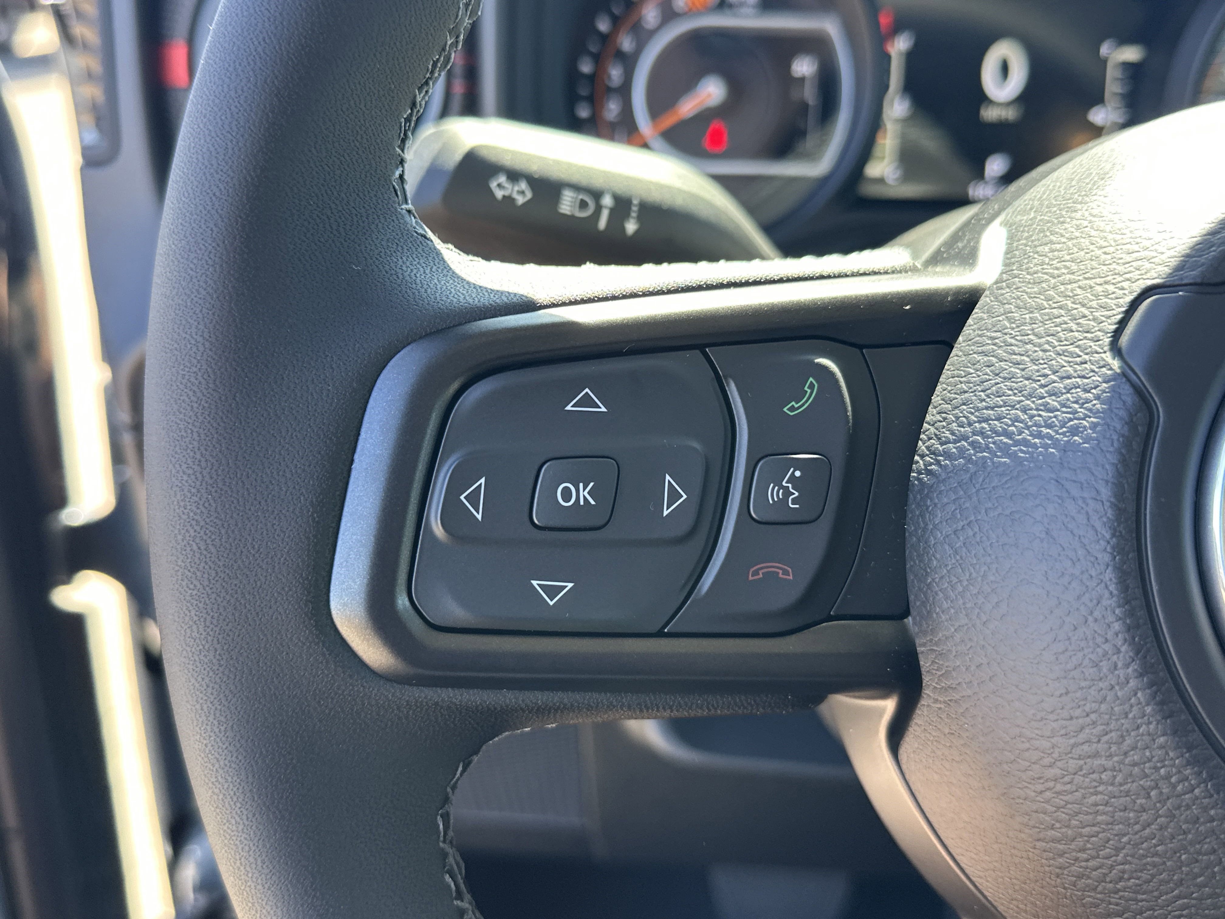 New 2025 Jeep Wrangler Unlimited Rubicon w/ Convenience Group image 16