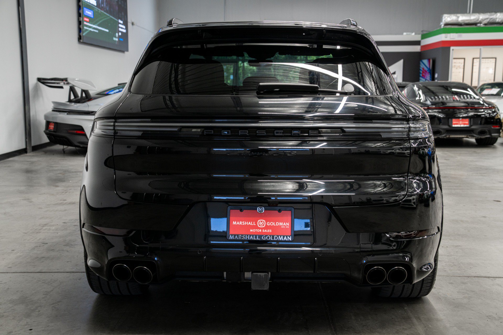 Used 2025 Porsche Cayenne GTS AWD/4WD image 7