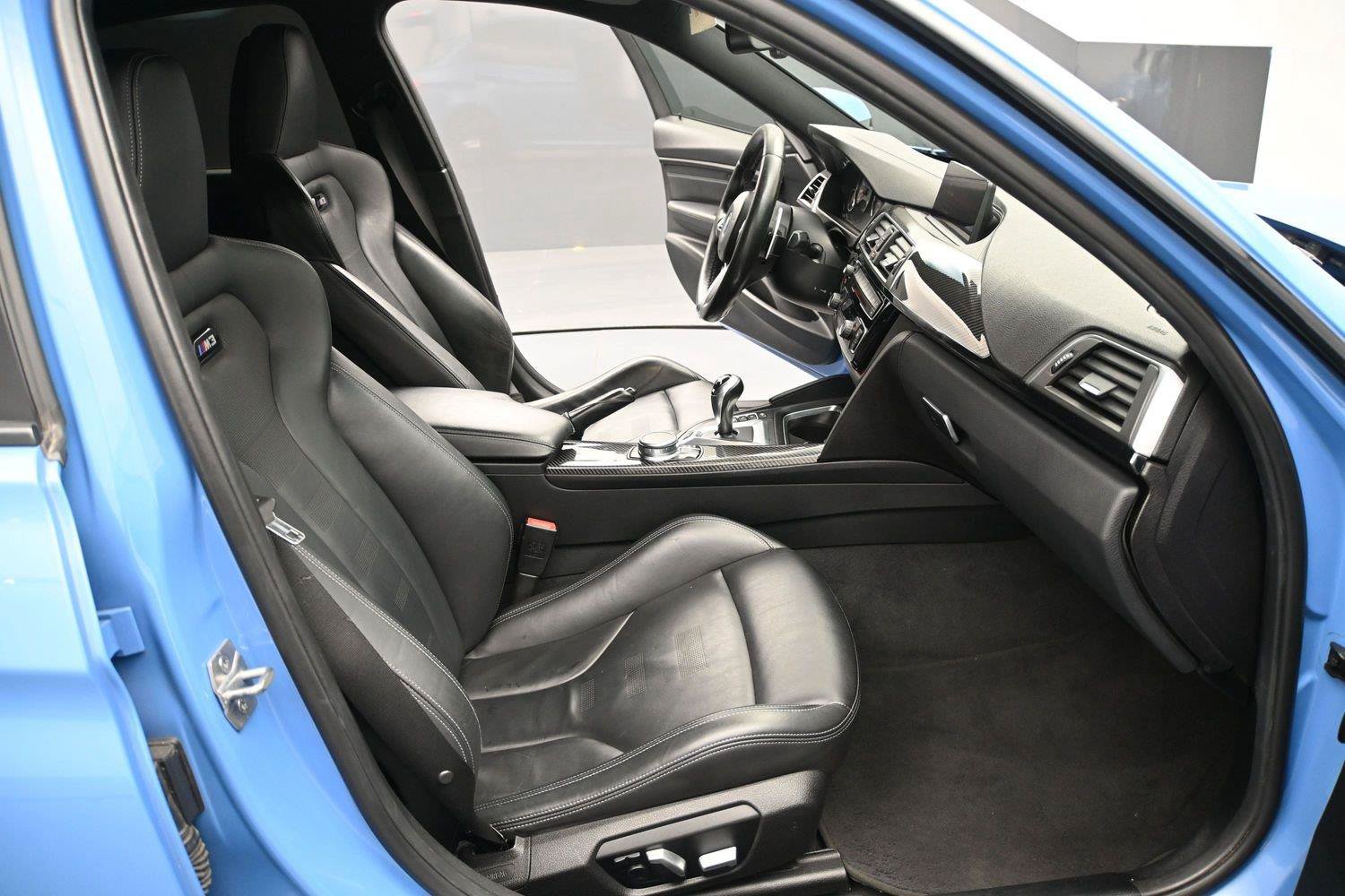 Used 2018 BMW M3 RWD image 23