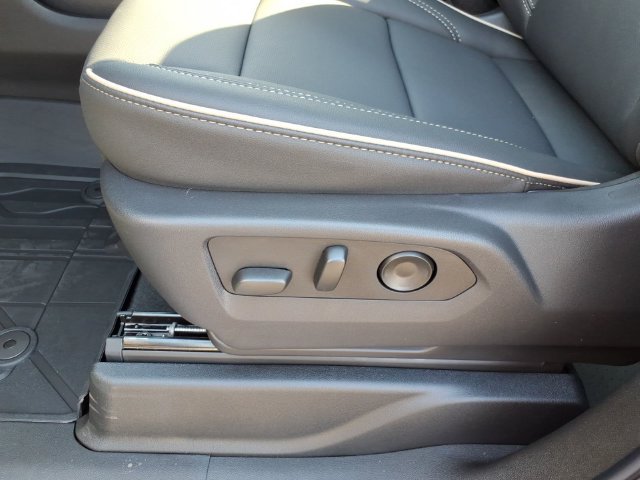 New 2027 Chevrolet Tahoe Premier w/ Sun And Tow Package AWD/4WD image 7