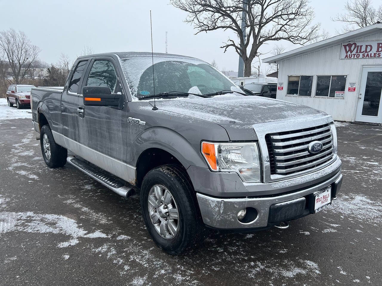 Used 2012 Ford F150 XLT w/ XLT Chrome Pkg image 2