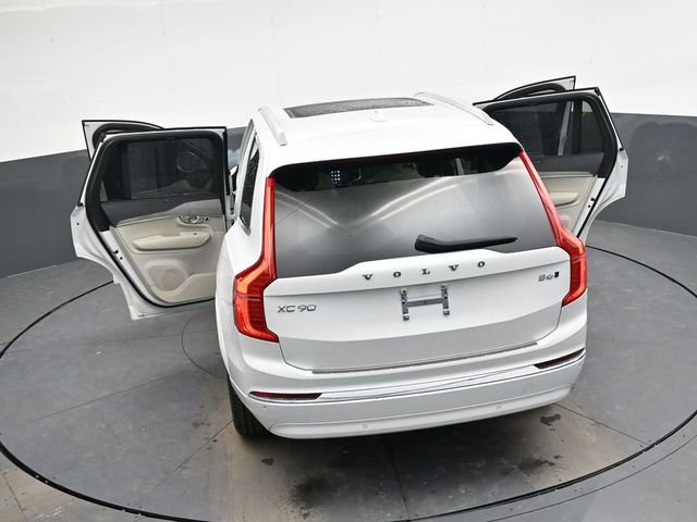 Used 2024 Volvo XC90 B6 Ultimate w/ Protection Package Premier image 49