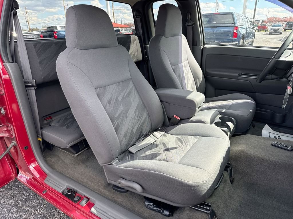 Used 2004 Chevrolet Colorado 2WD Extended Cab w/ Comfort Convenience Package image 23