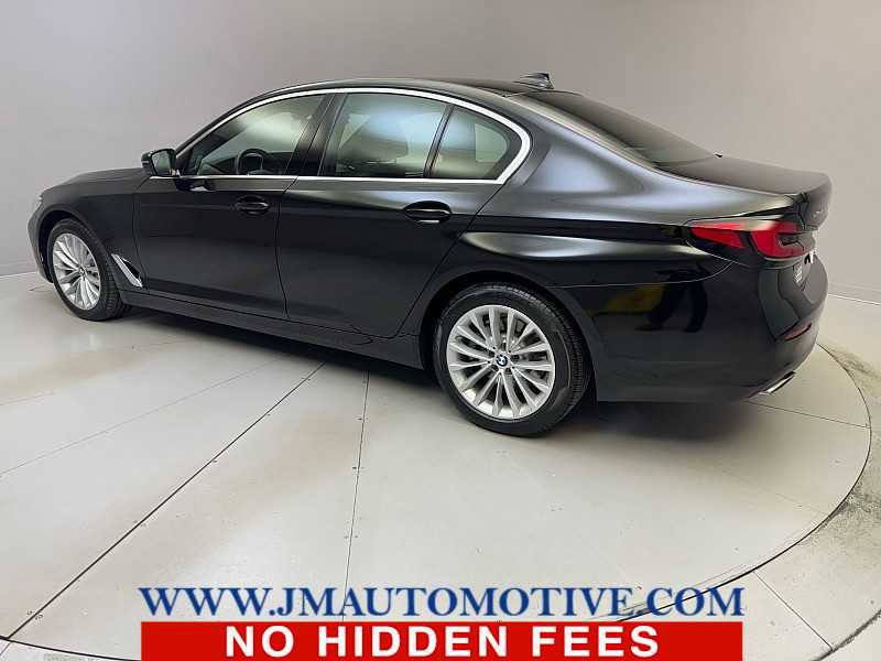 Used 2023 BMW 530i xDrive w/ Premium Package image 3