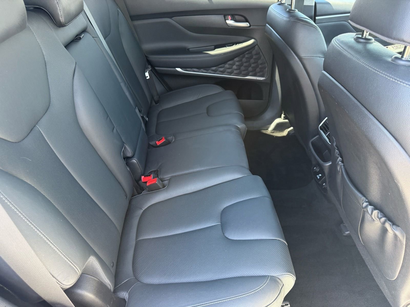 Used 2019 Hyundai Santa Fe SEL w/ Cargo Package image 32