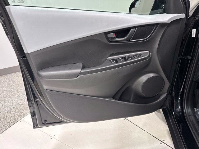 Used 2021 Hyundai Kona SE AWD/4WD image 8