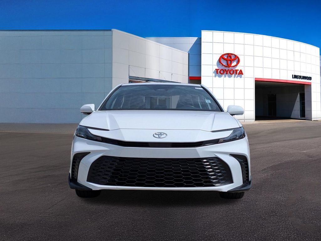Used 2025 Toyota Camry SE FWD image 4