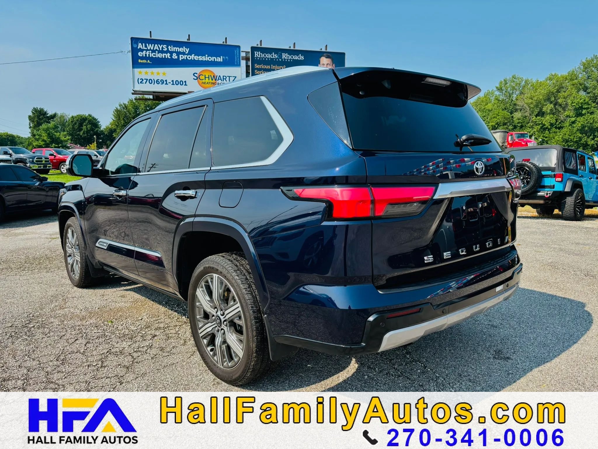 Used 2025 Toyota Sequoia Capstone AWD/4WD image 3