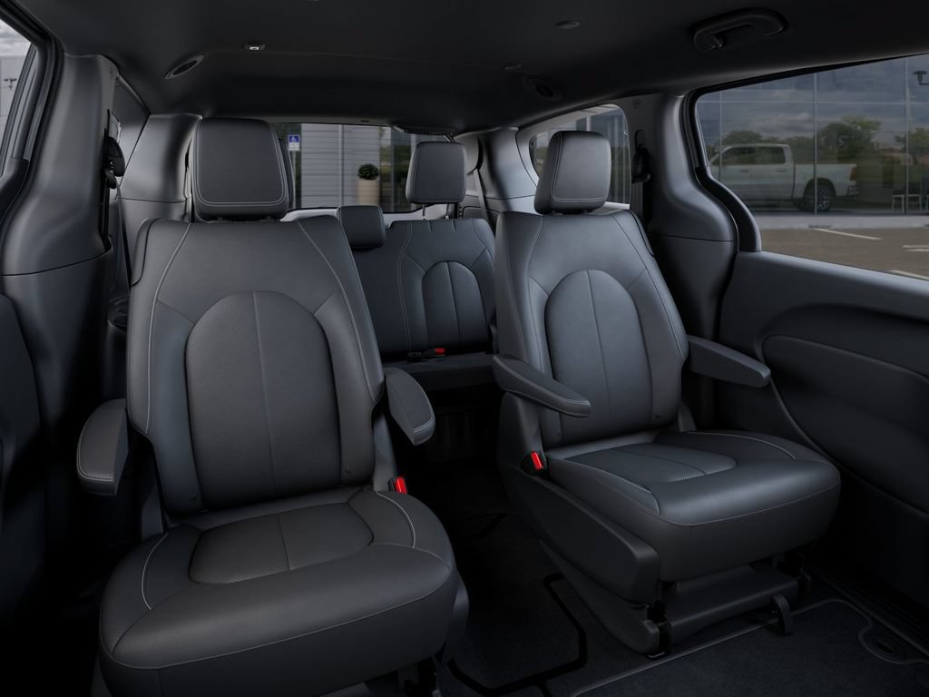 New 2027 Chrysler Pacifica Select FWD image 15