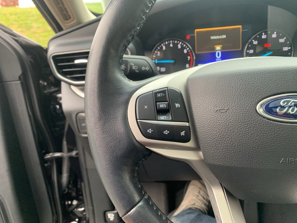 Used 2022 Ford Explorer XLT w/ Equipment Group 202A image 21