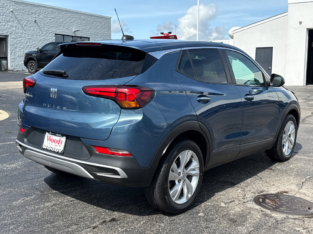 Certified 2024 Buick Encore GX Preferred FWD image 8