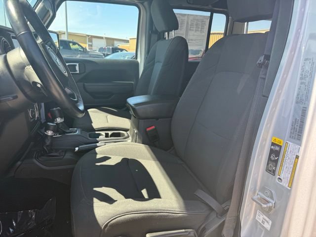 Used 2023 Jeep Wrangler Unlimited w/ Cold Weather Group AWD/4WD image 19